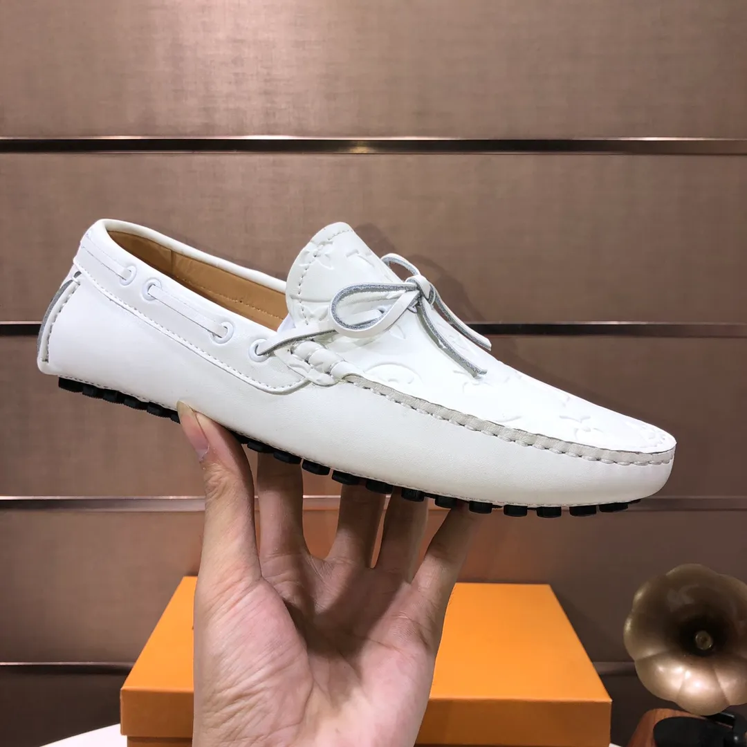 Men's men's shoes 💰420💰 [LV Doudou Shoes] (sheepskin lining) new model is on the market, available on the official website. The new Doudou shoes are processed into single-color materials, and the uppers are made of imported cowhide material. The body of the shoe is fully hemmed with mark thread, and is lined with imported original cowhide leather. The elegant shoe shape is super suitable for all-matching, and the size is 38-44.